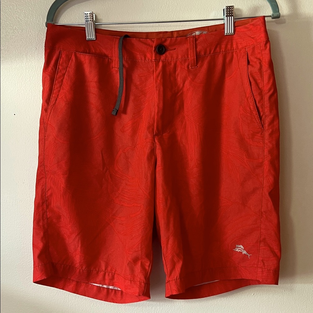 Tommy Bahama Red & Grayish Patterned Relax Shorts- waist 30 - Picture 1 of 6